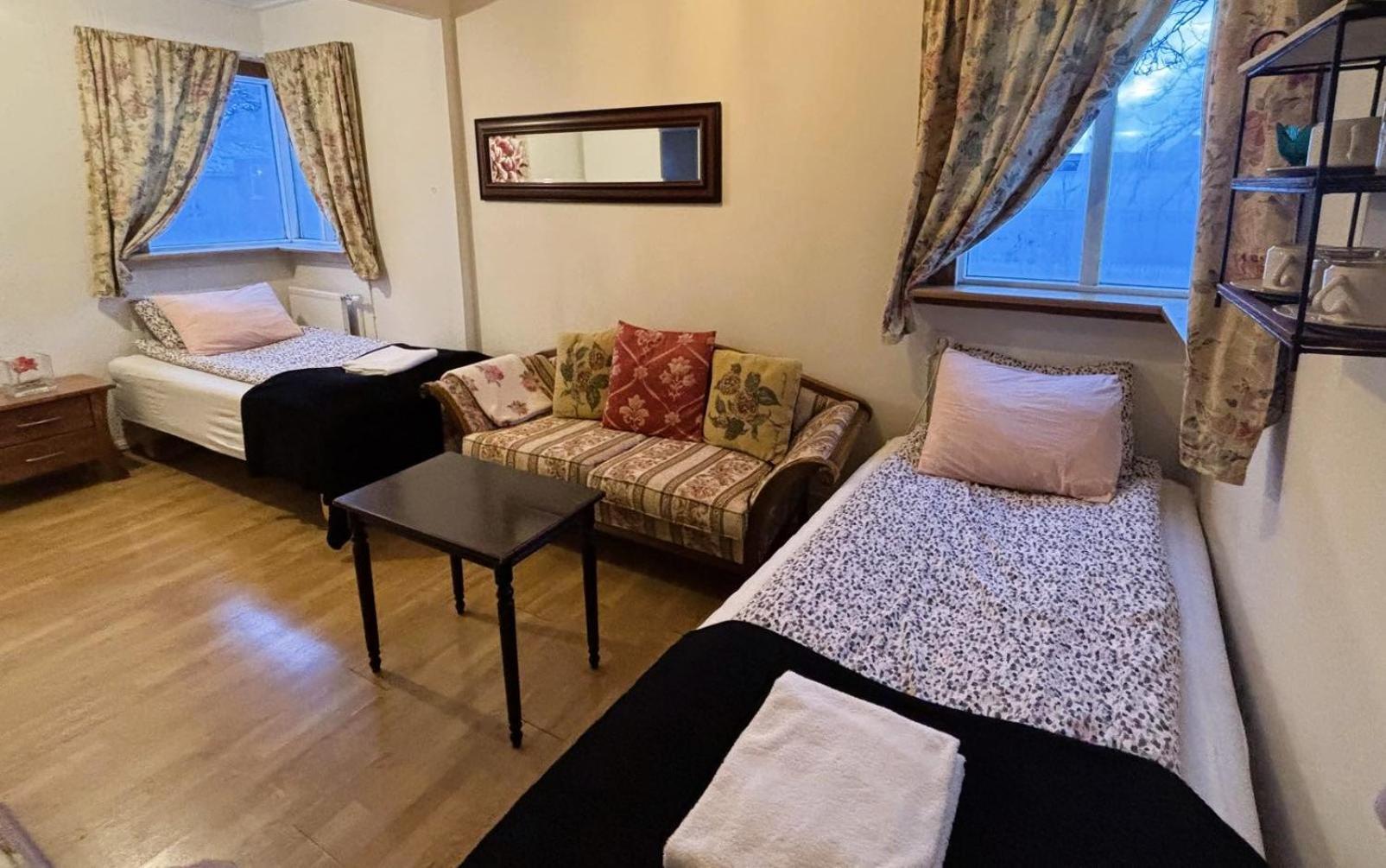 Akureyri Center Rooms Bagian luar foto