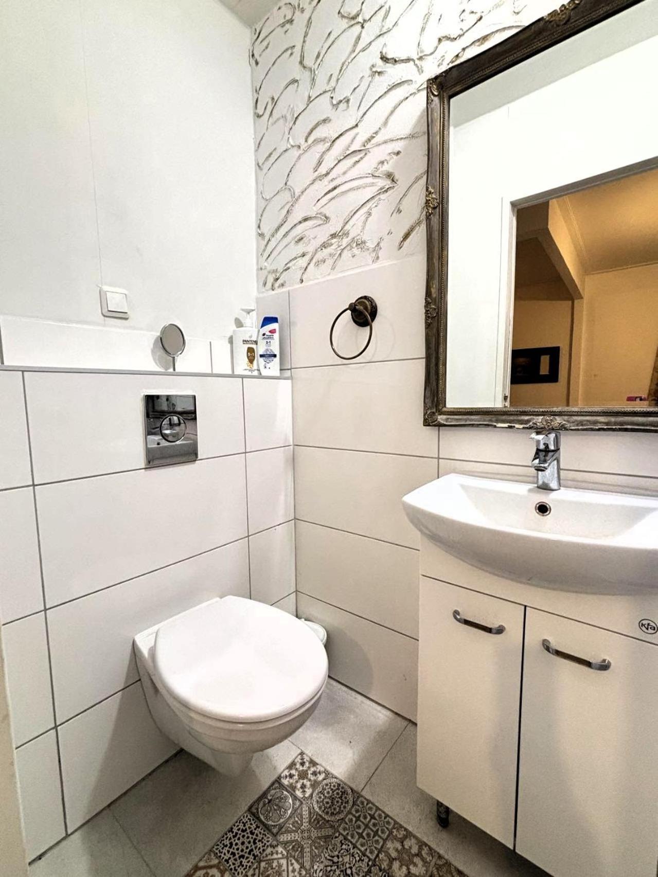 Akureyri Center Rooms Bagian luar foto